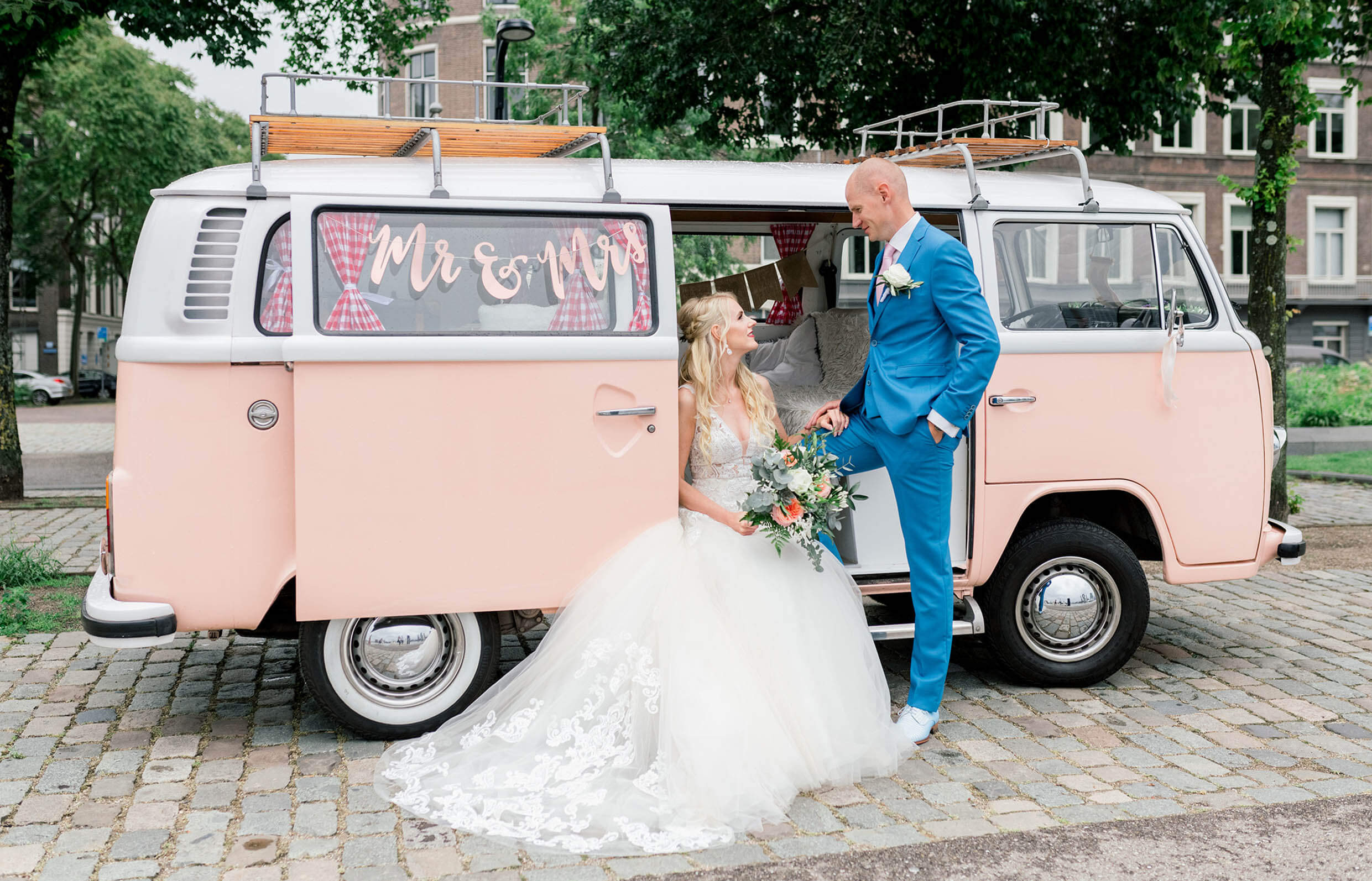 VRT T2 VW trouwbus Miss Peach2 Header slider