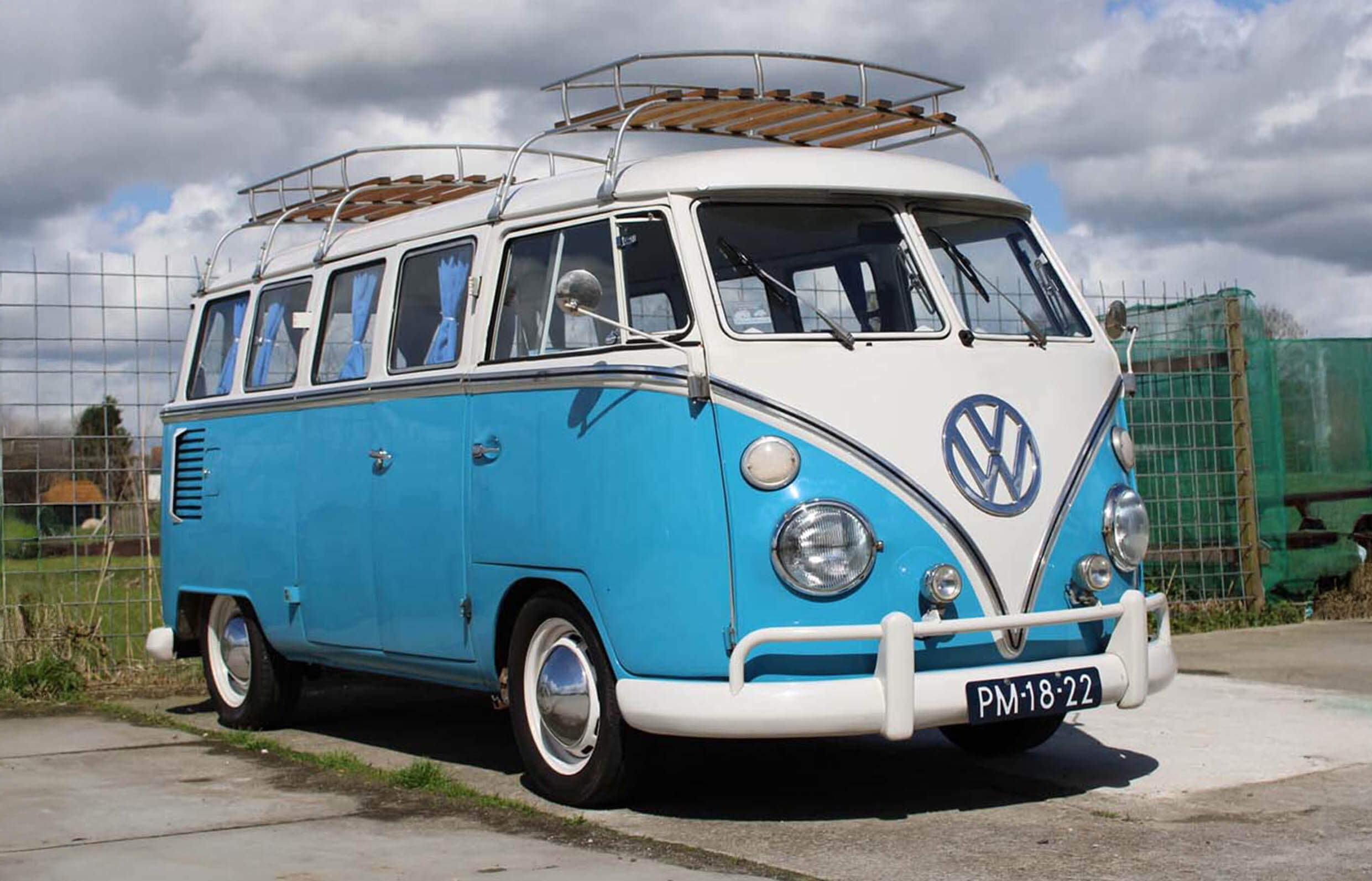 VRT T1 VW busje Blue Lagoon1 Header slider