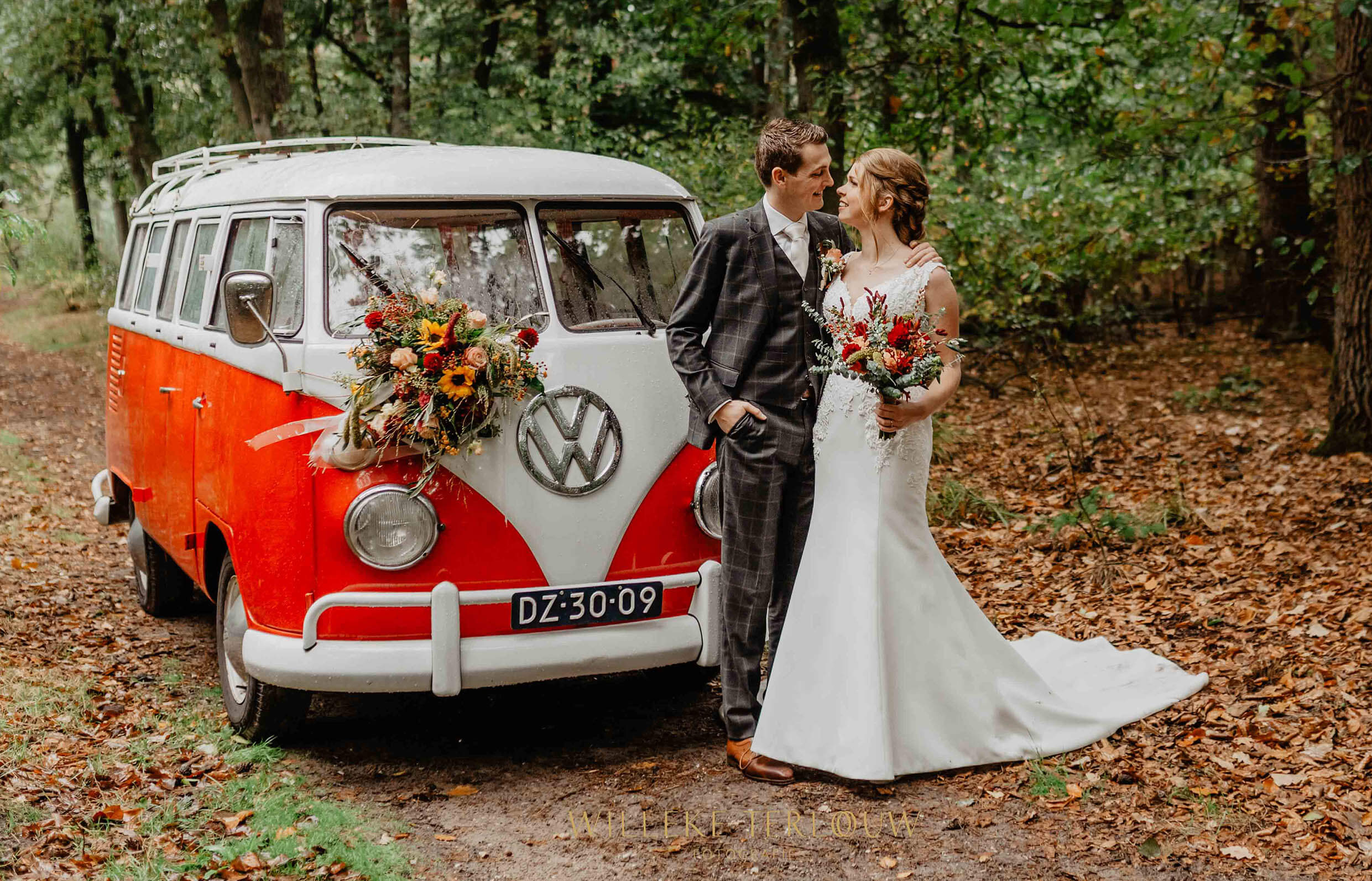 VRT T1 VW trouwbus Red Velvet2 Header slider