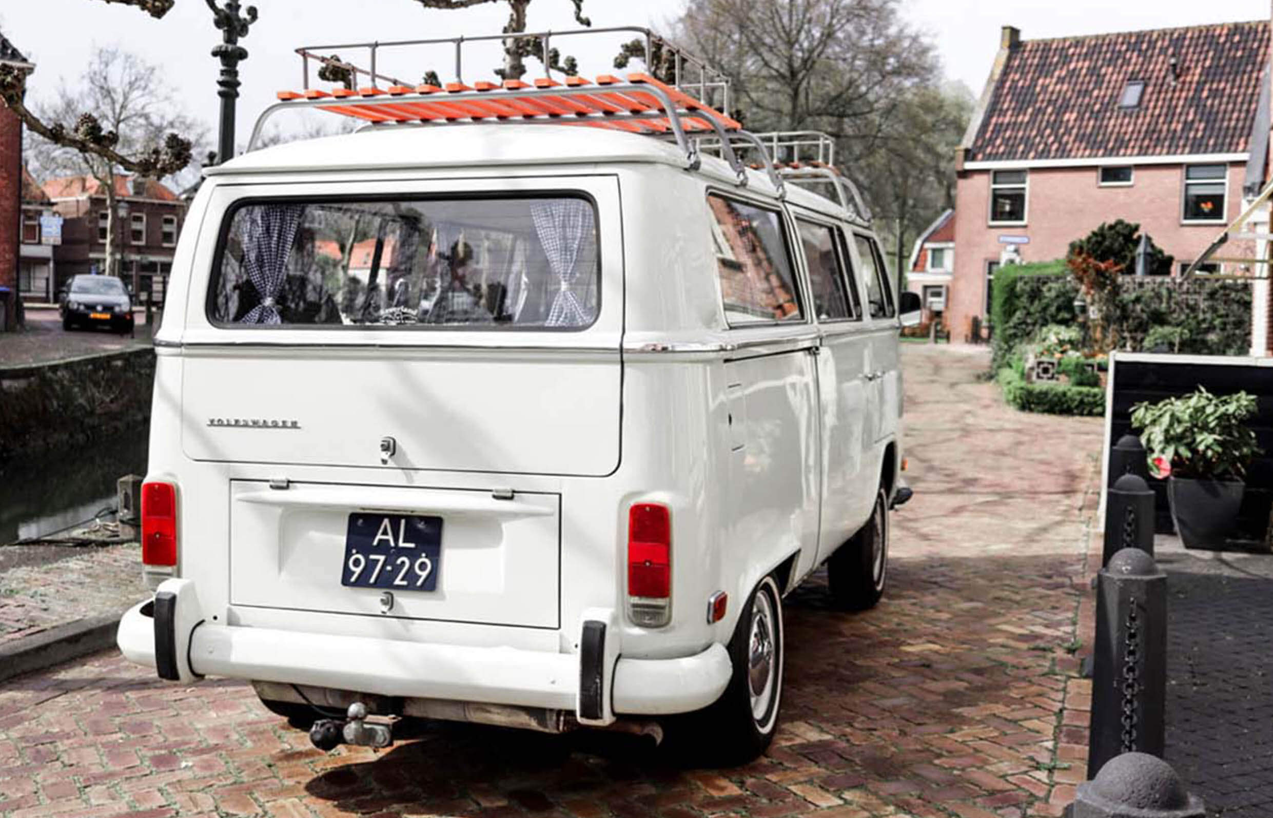 VRT T2 VW busje Miss White2 Header slider