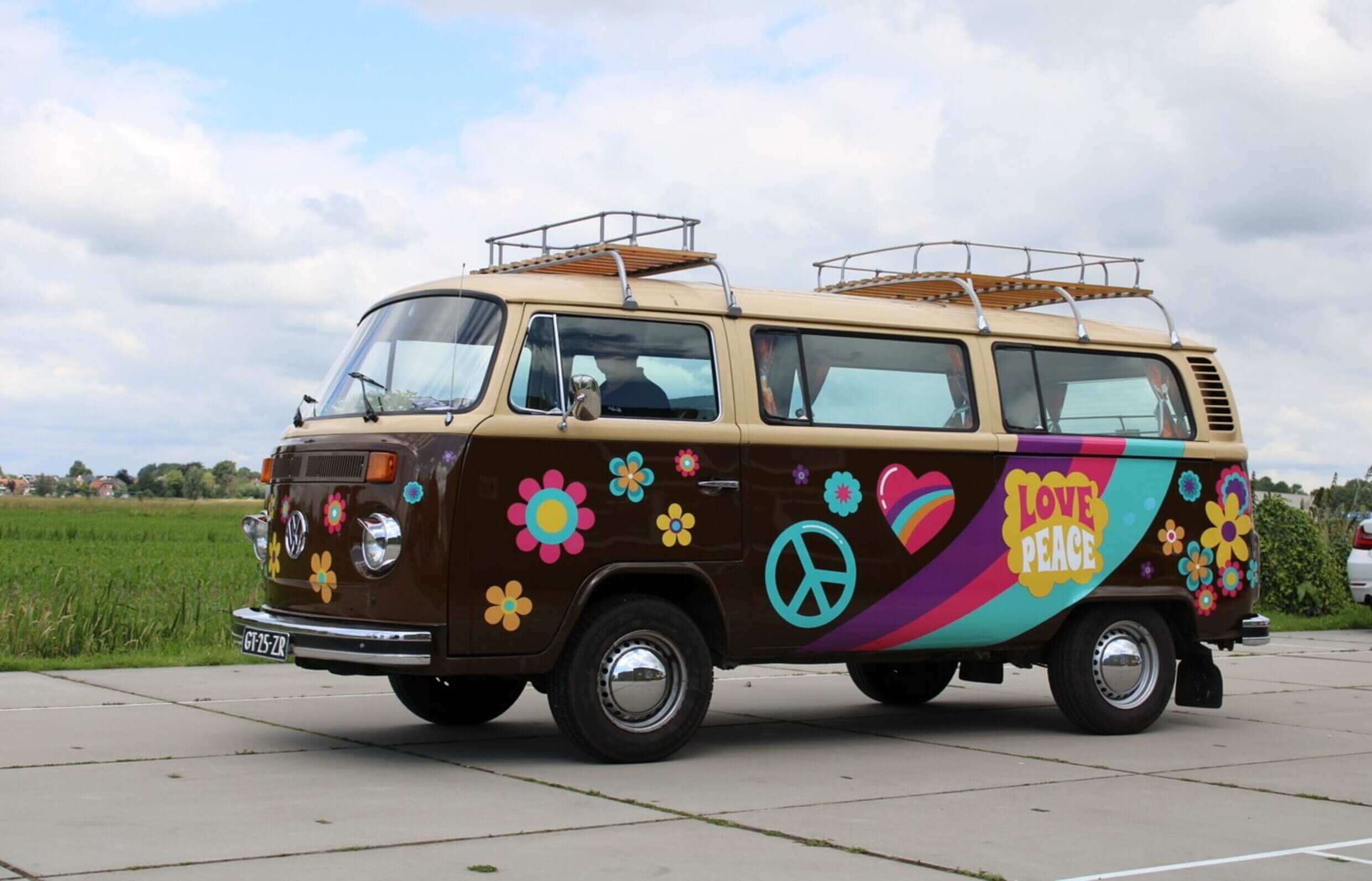 VRT vw bus mr woodstock slider 2